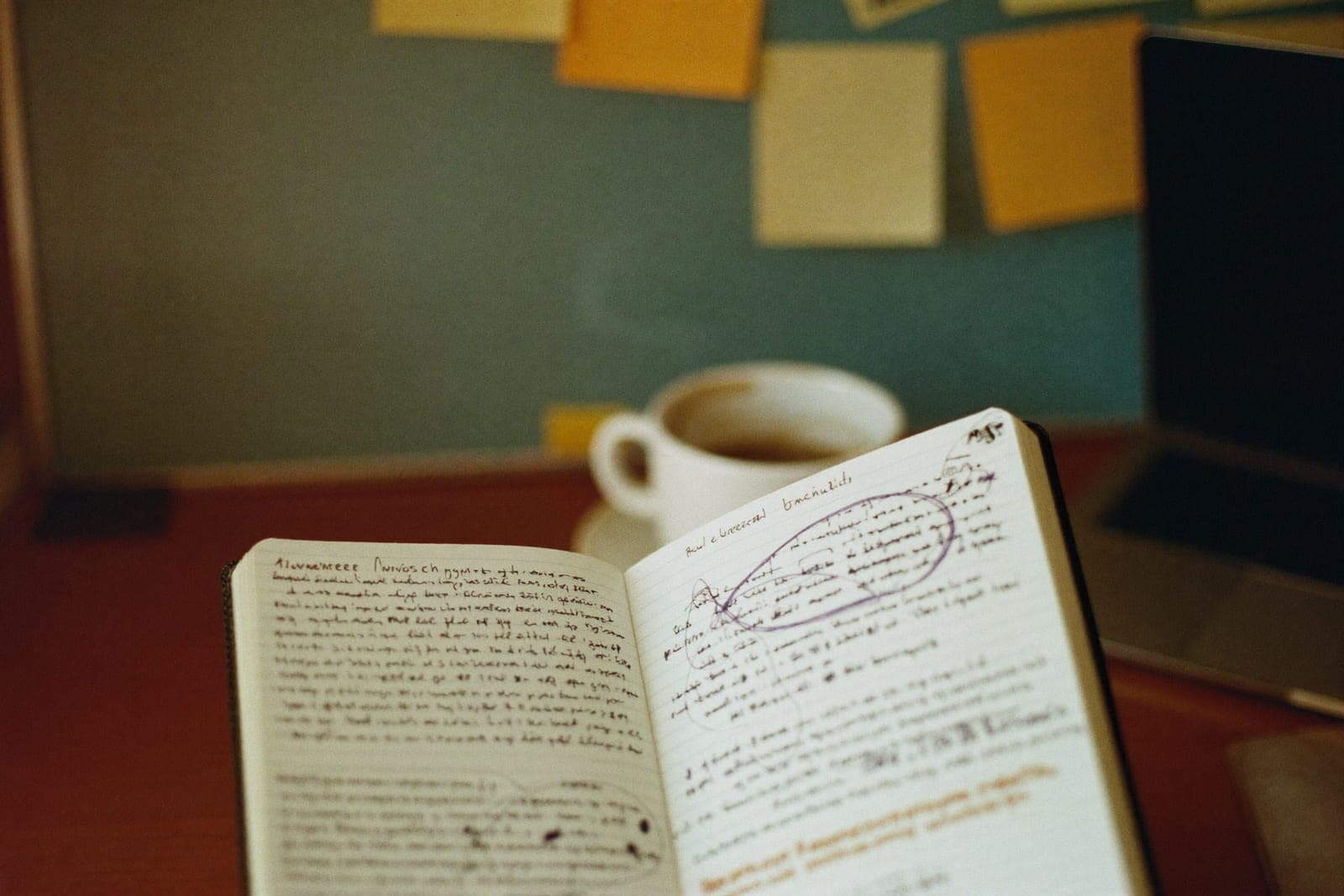 Carnet de notes et prise de notes lors d'une session de montée en compétences chez APPER